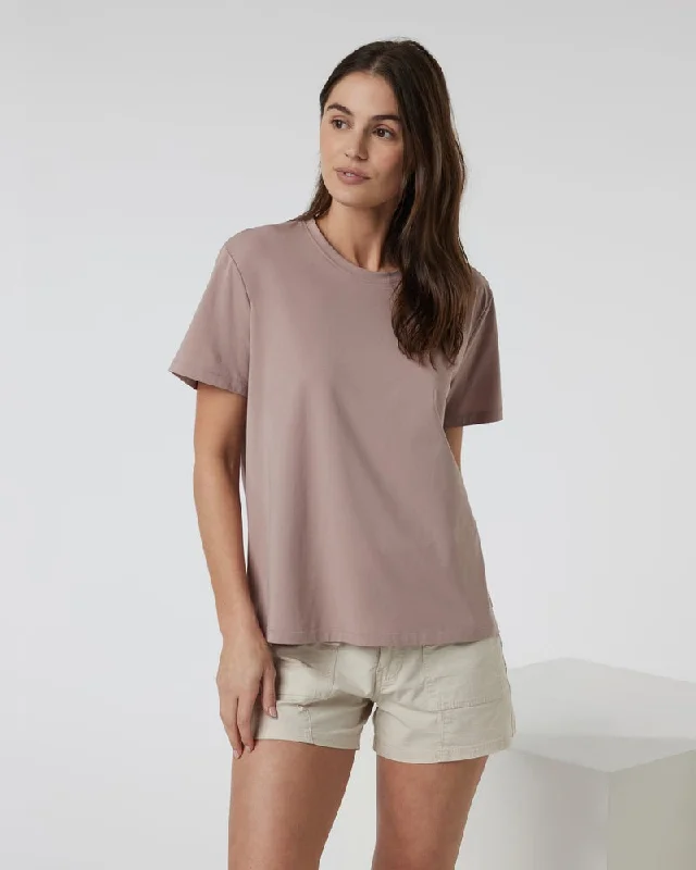 Women's Feather TeeScoop Neck T-Shirts